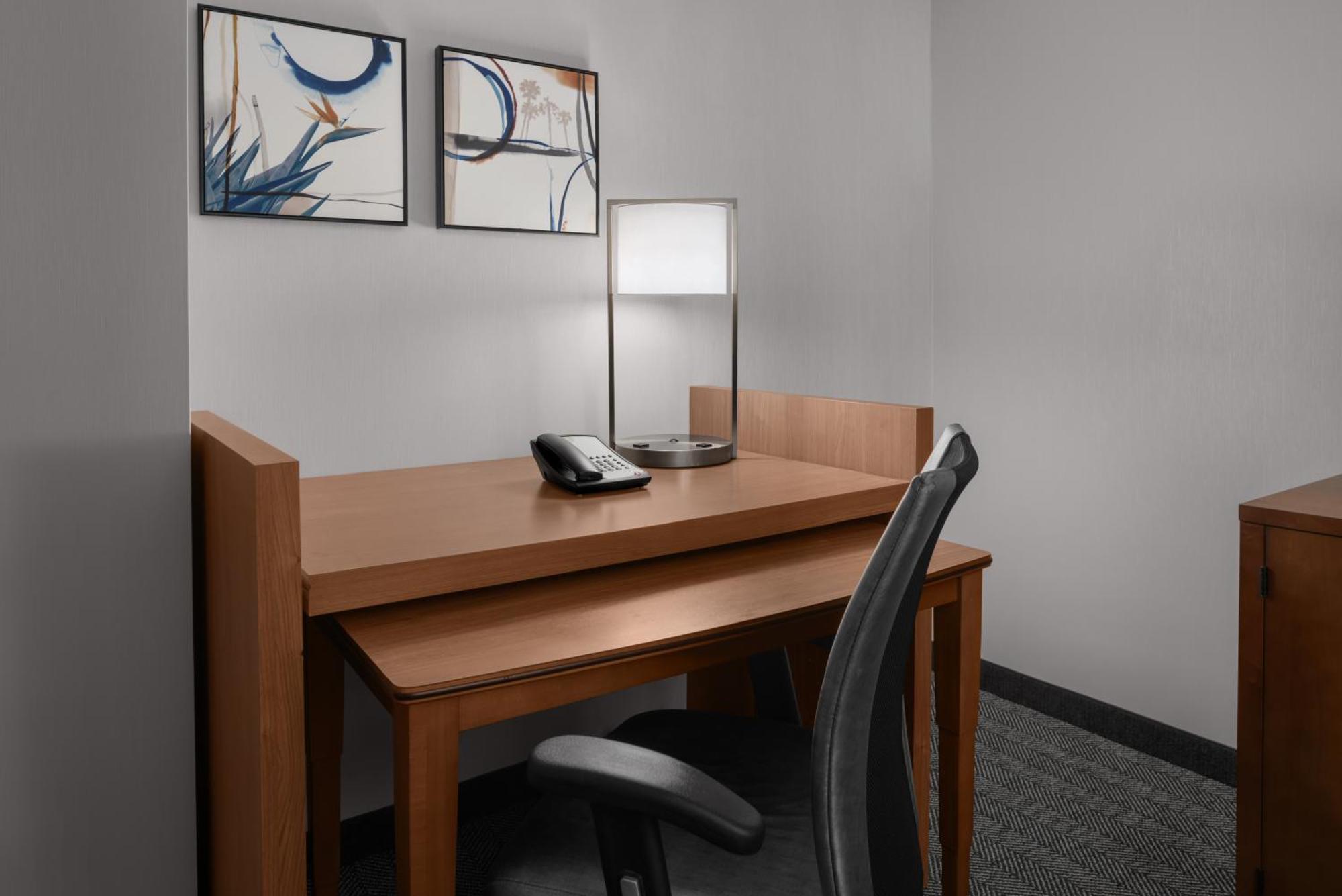 Courtyard By Marriott Cypress Anaheim / Orange County Hotel Buitenkant foto